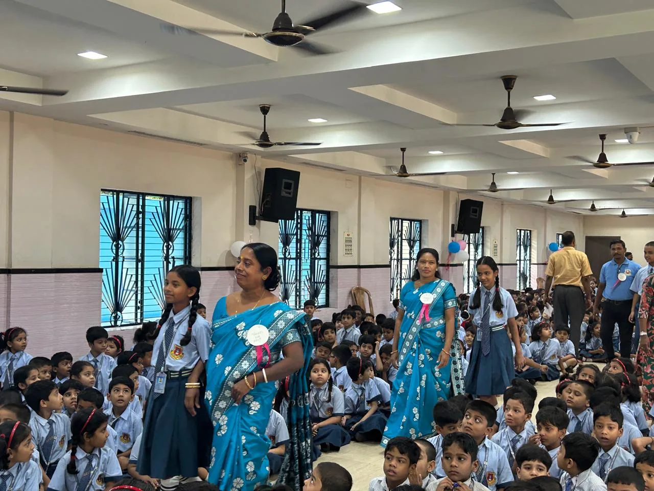 Group photo of May Day Celebration at Holy Family Convent School, Liluah